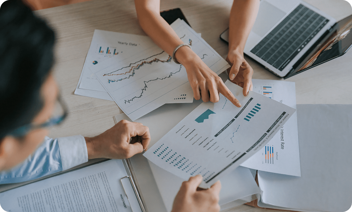 Analyzing financial charts and graphs